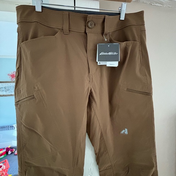 Eddie Bauer Men's Guide Pro Pants - Picture 4 of 4